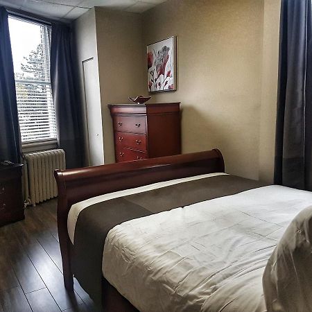 Cozy 2-Bedroom Apartment #25 By Amazing Property Rentals Gatineau Exterior foto